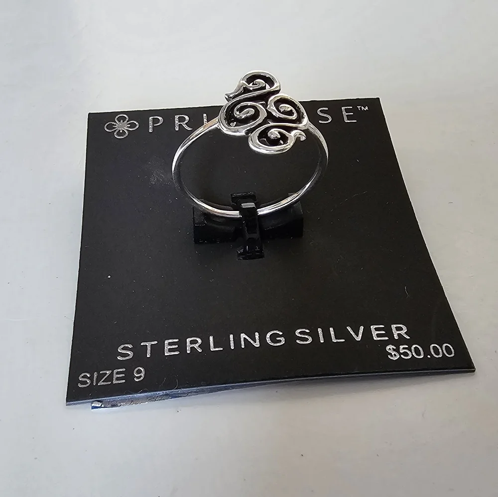 Sterling Silver Swirl Ring Size 9 - Picture 2 of 3
